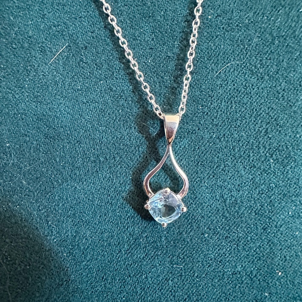 Sterling Silver Sky Blue Topaz Necklace on a Sterling Silver 18”chain & earrings